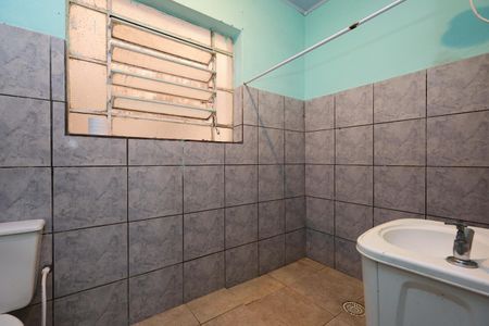 Banheiro de casa para alugar com 2 quartos, 61m² em Jardim Catanduva, São Paulo