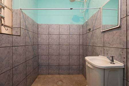 Casa para alugar com 61m², 2 quartos e sem vaga Casa para alugar com 61m², 2 quartos e sem vagaBanheiro