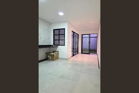 Casa à venda com 3 quartos, 100m² em Vila Gumercindo, São Paulo