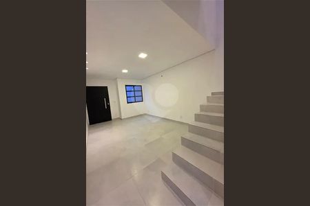 Casa à venda com 3 quartos, 100m² em Vila Gumercindo, São Paulo