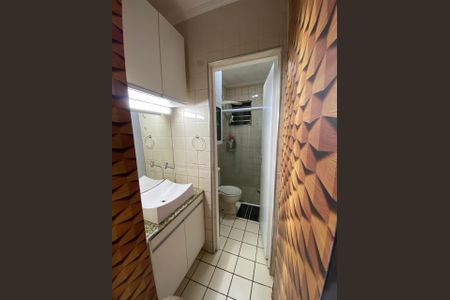 Apartamento à venda com 47m², 2 quartos e 1 vaga Apartamento à venda com 47m², 2 quartos e 1 vagaBanheiro