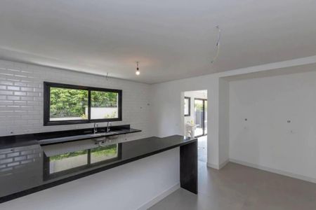 Casa de condomínio à venda com 410m², 5 quartos e 5 vagas Casa de condomínio à venda com 410m², 5 quartos e 5 vagasFoto 24