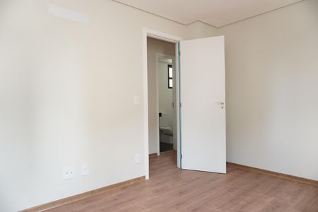 Apartamento à venda com 170m², 3 quartos e 3 vagasSuíte 