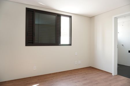 Apartamento à venda com 170m², 3 quartos e 3 vagasSuíte 
