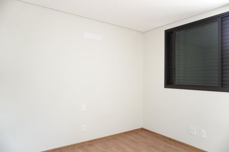 Apartamento à venda com 170m², 3 quartos e 3 vagasQuarto 2