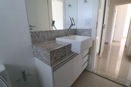 Apartamento para alugar com 175m², 4 quartos e 3 vagasBanheiro do Quarto 3 e 4