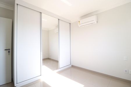 Apartamento para alugar com 175m², 4 quartos e 3 vagasQuarto 2 - Suíte