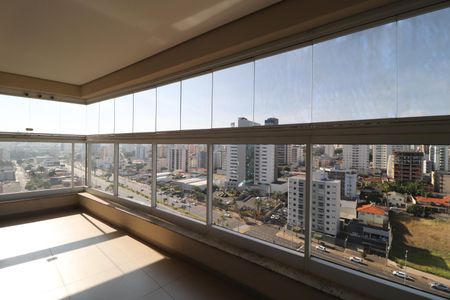 Apartamento para alugar com 175m², 4 quartos e 3 vagasVaranda