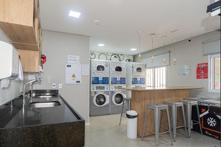 Apartamento para alugar com 34m², 2 quartos e sem vaga Apartamento para alugar com 34m², 2 quartos e sem vagaÁrea comum - Lavanderia