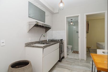 Cozinha de apartamento para alugar com 2 quartos, 34m² em Consolação, São Paulo
