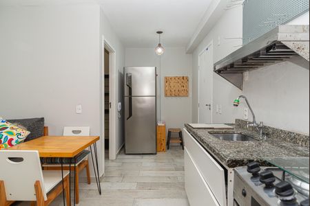 Cozinha de apartamento para alugar com 2 quartos, 34m² em Consolação, São Paulo
