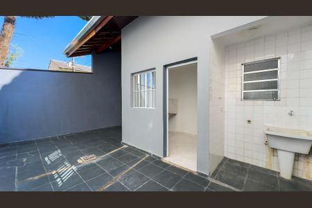 Casa à venda com 170m², 3 quartos e 2 vagasÁrea de Serviço