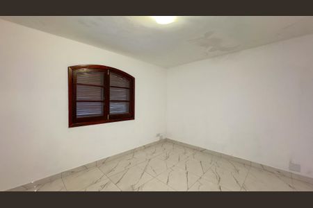 Casa à venda com 170m², 3 quartos e 2 vagasQuarto 3