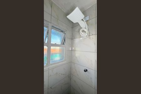 Casa à venda com 170m², 3 quartos e 2 vagasBanheiro