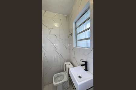 Casa à venda com 170m², 3 quartos e 2 vagasBanheiro de serviço