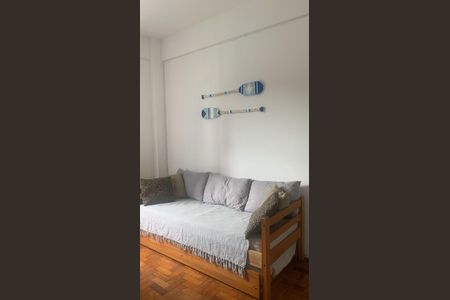 Sala de apartamento para alugar com 1 quarto, 40m² em José Menino, Santos