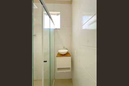Apartamento para alugar com 70m², 2 quartos e sem vagaBanheiro da Suíte