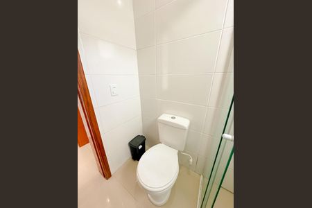 Apartamento para alugar com 70m², 2 quartos e sem vagaBanheiro da Suíte