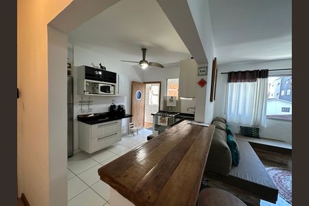Apartamento para alugar com 110m², 2 quartos e 1 vaga Apartamento para alugar com 110m², 2 quartos e 1 vagaCozinha