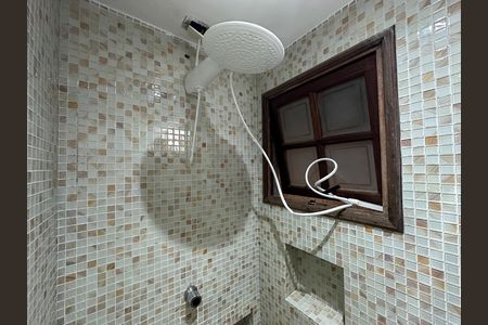 Apartamento para alugar com 110m², 2 quartos e 1 vaga Apartamento para alugar com 110m², 2 quartos e 1 vagaBanheiro da Suíte 1
