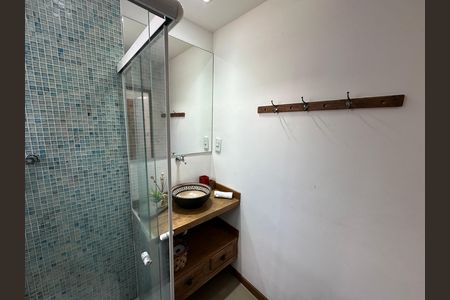 Apartamento para alugar com 110m², 2 quartos e 1 vaga Apartamento para alugar com 110m², 2 quartos e 1 vagaBanheiro da Suíte 2