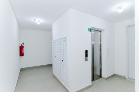 Apartamento para alugar com 42m², 2 quartos e 1 vagaHall de Entrada 