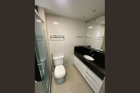 Apartamento para alugar com 180m², 4 quartos e 3 vagas Apartamento para alugar com 180m², 4 quartos e 3 vagasBanheiro