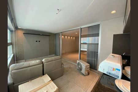 Apartamento para alugar com 180m², 4 quartos e 3 vagas Apartamento para alugar com 180m², 4 quartos e 3 vagasSala