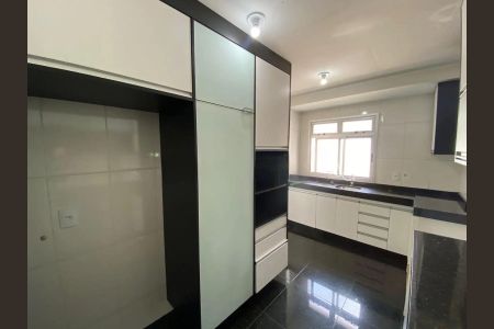 Apartamento para alugar com 180m², 4 quartos e 3 vagas Apartamento para alugar com 180m², 4 quartos e 3 vagasCozinha
