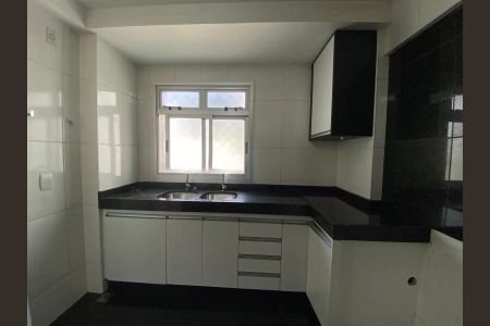 Apartamento para alugar com 180m², 4 quartos e 3 vagas Apartamento para alugar com 180m², 4 quartos e 3 vagasCozinha