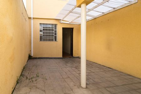 Casa para alugar com 120m², 2 quartos e 1 vagaQuintal