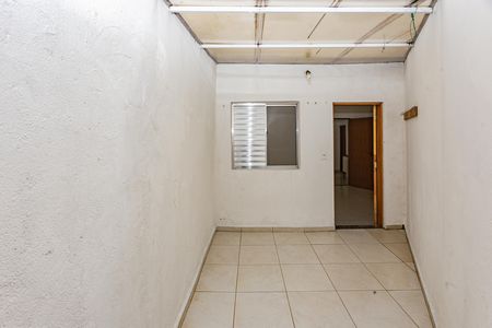 Casa para alugar com 79m², 2 quartos e 1 vaga Casa para alugar com 79m², 2 quartos e 1 vagaQuintal