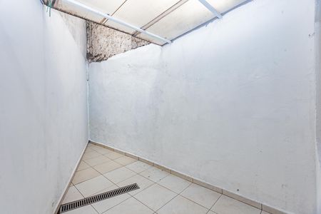 Casa para alugar com 79m², 2 quartos e 1 vaga Casa para alugar com 79m², 2 quartos e 1 vagaQuintal