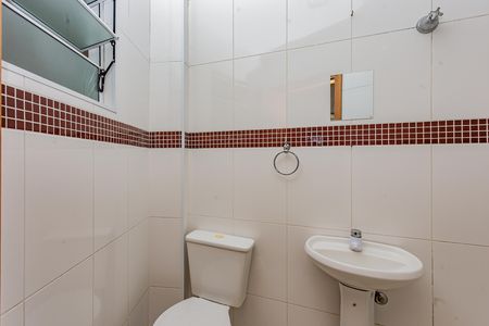 Casa para alugar com 79m², 2 quartos e 1 vaga Casa para alugar com 79m², 2 quartos e 1 vagaBanheiro da Suíte