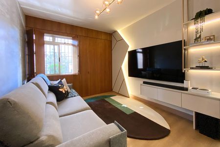 Apartamento à venda com 240m², 4 quartos e 2 vagas Apartamento à venda com 240m², 4 quartos e 2 vagasSala de Estar