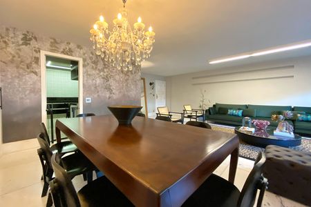 Sala de Jantar de apartamento à venda com 4 quartos, 240m² em Santo Antônio, Belo Horizonte