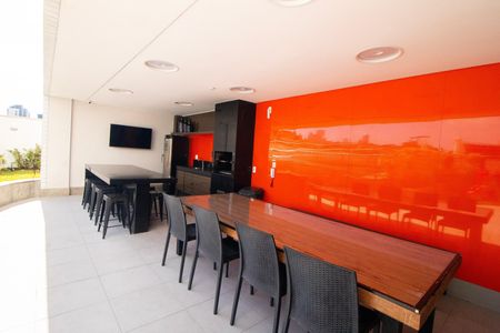 Apartamento para alugar com 160m², 3 quartos e 3 vagas Apartamento para alugar com 160m², 3 quartos e 3 vagasÁrea comum - Churrasqueira