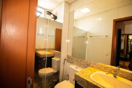 Apartamento para alugar com 160m², 3 quartos e 3 vagas Apartamento para alugar com 160m², 3 quartos e 3 vagasBanheiro da Suite