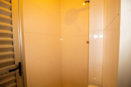 Apartamento para alugar com 160m², 3 quartos e 3 vagas Apartamento para alugar com 160m², 3 quartos e 3 vagasBanheiro de Serviço