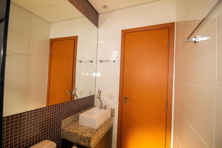 Apartamento para alugar com 160m², 3 quartos e 3 vagas Apartamento para alugar com 160m², 3 quartos e 3 vagasBanheiro da Social