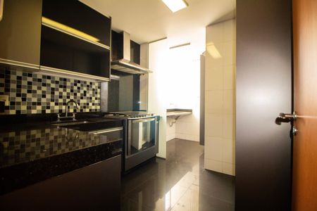 Apartamento para alugar com 160m², 3 quartos e 3 vagas Apartamento para alugar com 160m², 3 quartos e 3 vagasCozinha