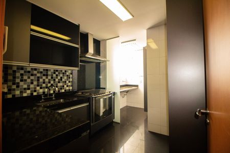 Apartamento para alugar com 160m², 3 quartos e 3 vagas Apartamento para alugar com 160m², 3 quartos e 3 vagasCozinha