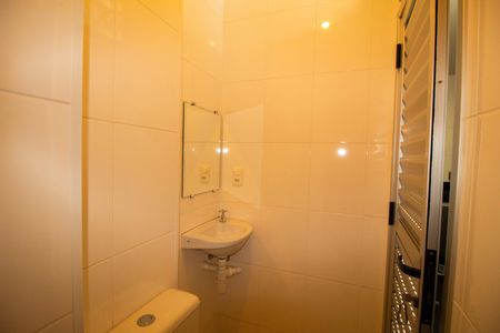 Apartamento para alugar com 160m², 3 quartos e 3 vagas Apartamento para alugar com 160m², 3 quartos e 3 vagasBanheiro de Serviço
