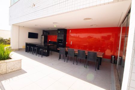 Apartamento para alugar com 160m², 3 quartos e 3 vagas Apartamento para alugar com 160m², 3 quartos e 3 vagasÁrea comum - Churrasqueira
