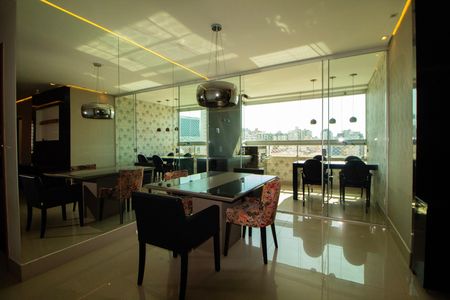 Apartamento para alugar com 160m², 3 quartos e 3 vagas Apartamento para alugar com 160m², 3 quartos e 3 vagasSala de Jantar