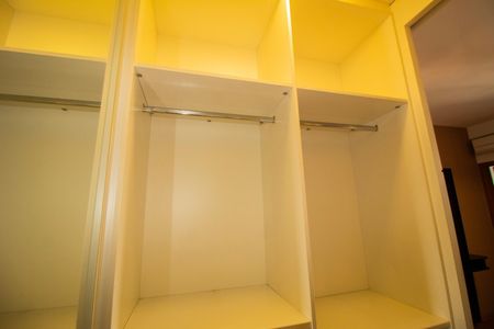 Apartamento para alugar com 160m², 3 quartos e 3 vagas Apartamento para alugar com 160m², 3 quartos e 3 vagasQuarto 03- Suite - Closet