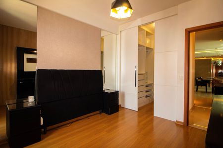 Apartamento para alugar com 160m², 3 quartos e 3 vagas Apartamento para alugar com 160m², 3 quartos e 3 vagasQuarto 03- Suite