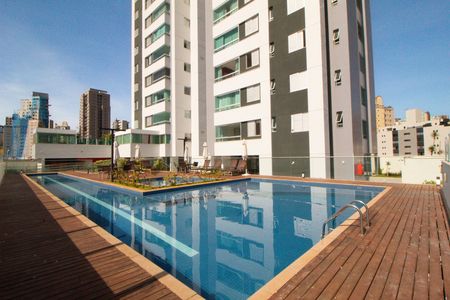Apartamento para alugar com 160m², 3 quartos e 3 vagas Apartamento para alugar com 160m², 3 quartos e 3 vagasÁrea comum- Piscina