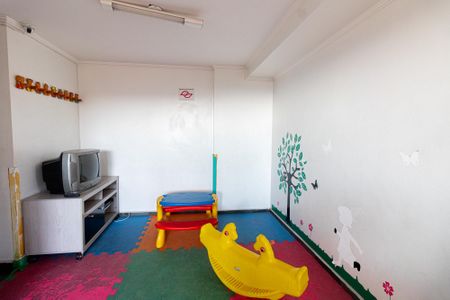 Apartamento à venda com 2 quartos, 57m² em Vila Mazzei, São Paulo