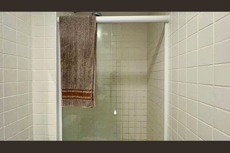 Apartamento para alugar com 60m², 2 quartos e 1 vaga Apartamento para alugar com 60m², 2 quartos e 1 vagaBanheiro da Suíte